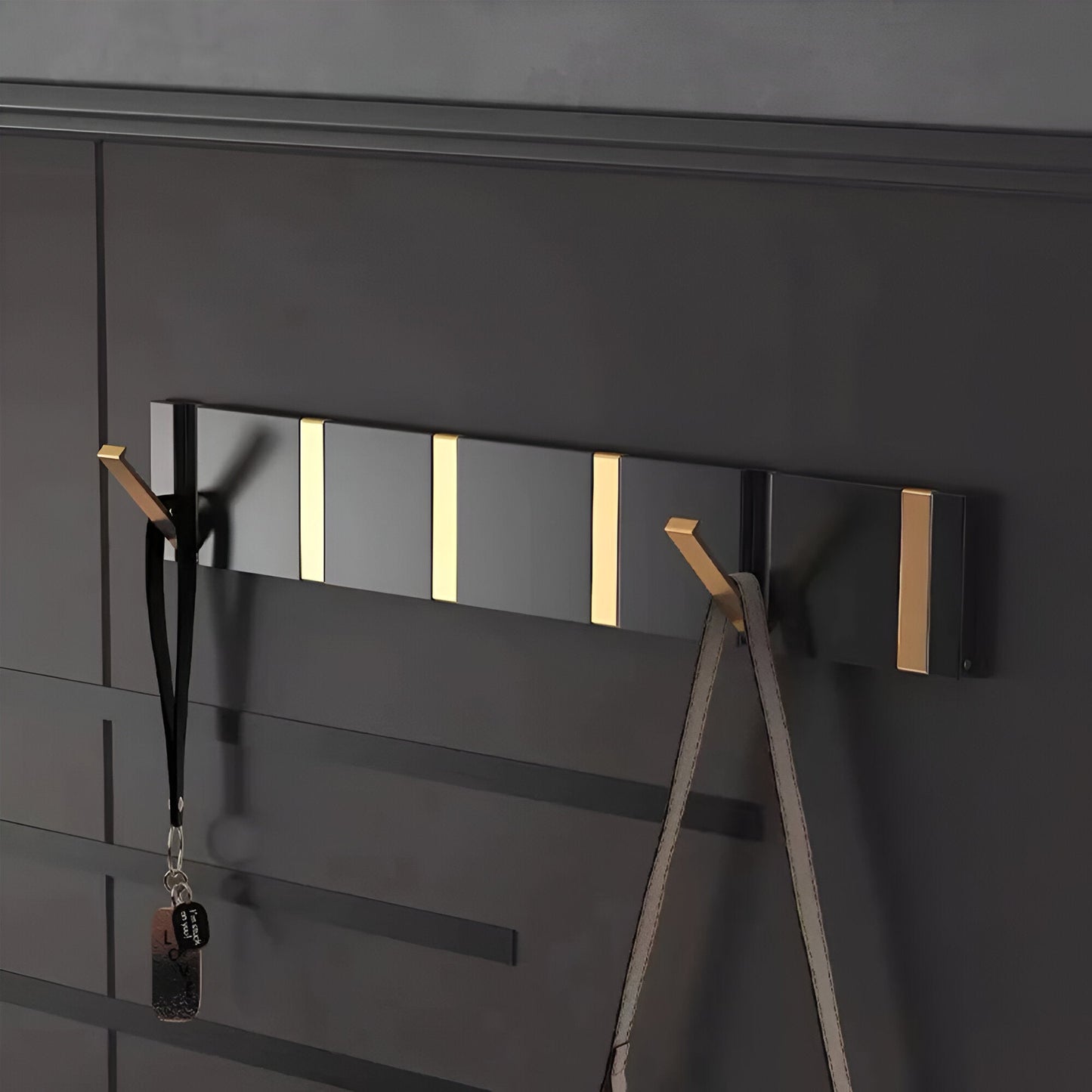 FlexFold – Orde zonder boren: de opvouwbare wandhaak voor elk huis [50% korting]