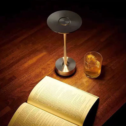 Draadloze LED-tafellamp met touch-dimmer van aluminium IP44