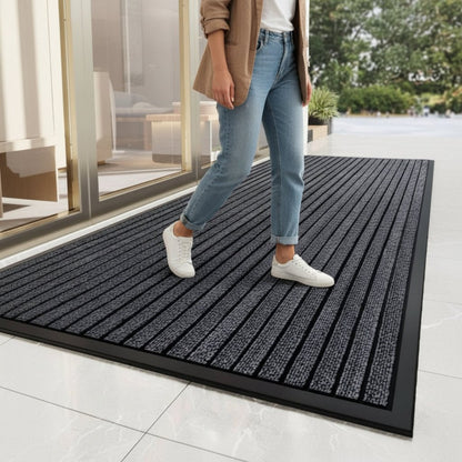 Duurzame deurmat met antislip onderkant en vuilopvangende functie