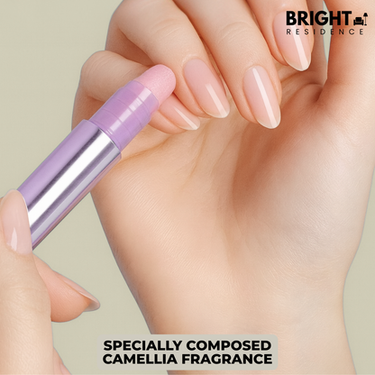 Glossbloom™ 3-in-1 Nagelverzorgingspen – Sterke & Verzorgde Nagels