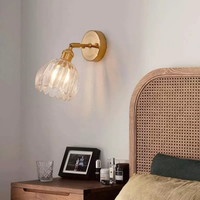 Lotus Glazen Wandlamp – decoratief wandlicht met bloemdesign
