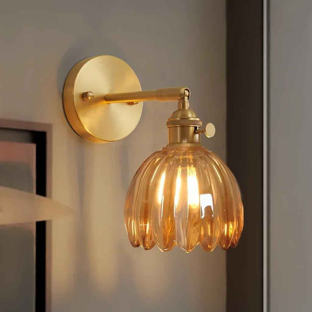 Lotus Glazen Wandlamp – decoratief wandlicht met bloemdesign