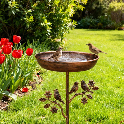 Vogelbad met grondpen – decoratieve tuinschaal voor wilde vogels