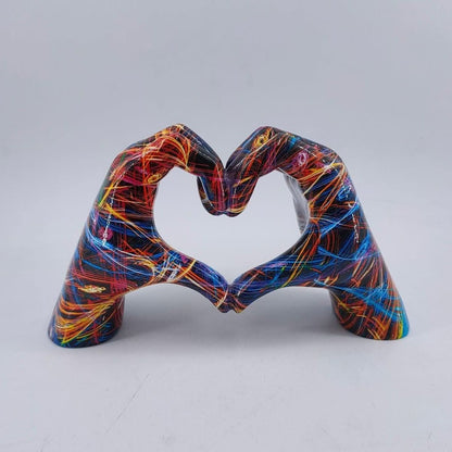 Handgesneden houten figuur – Decoratief beeldje van natuurlijk hout