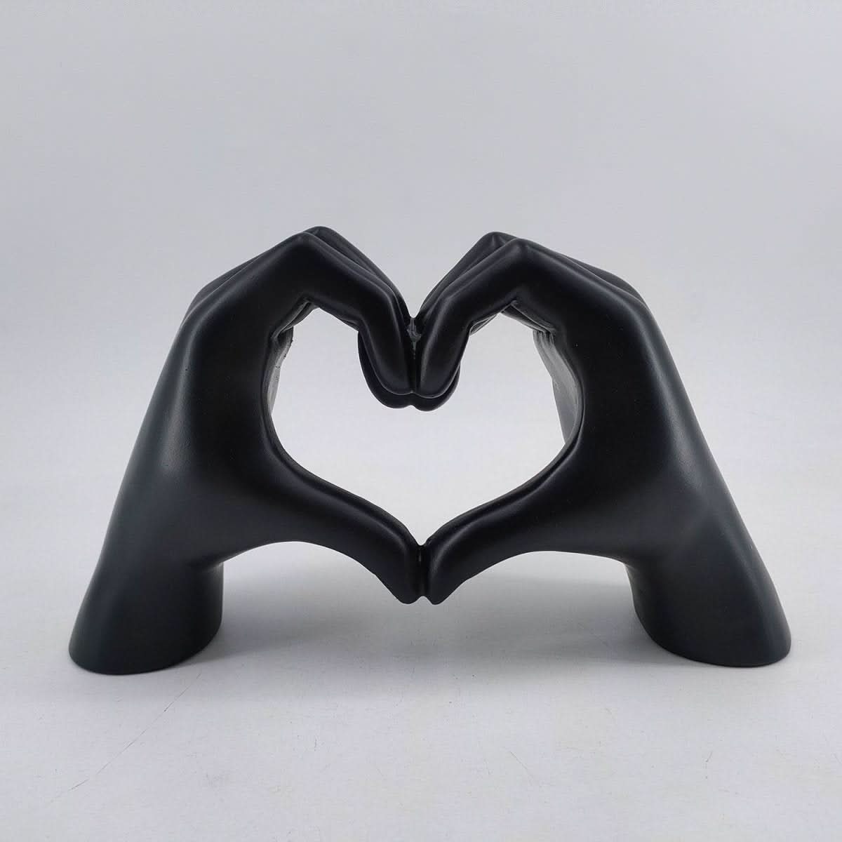 Handgesneden houten figuur – Decoratief beeldje van natuurlijk hout