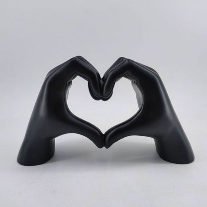 Handgesneden houten figuur – Decoratief beeldje van natuurlijk hout