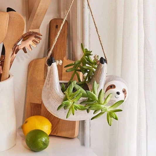 SlotBloom™ – Handgemaakte Keramieke Bloempot met Luiaard-Design