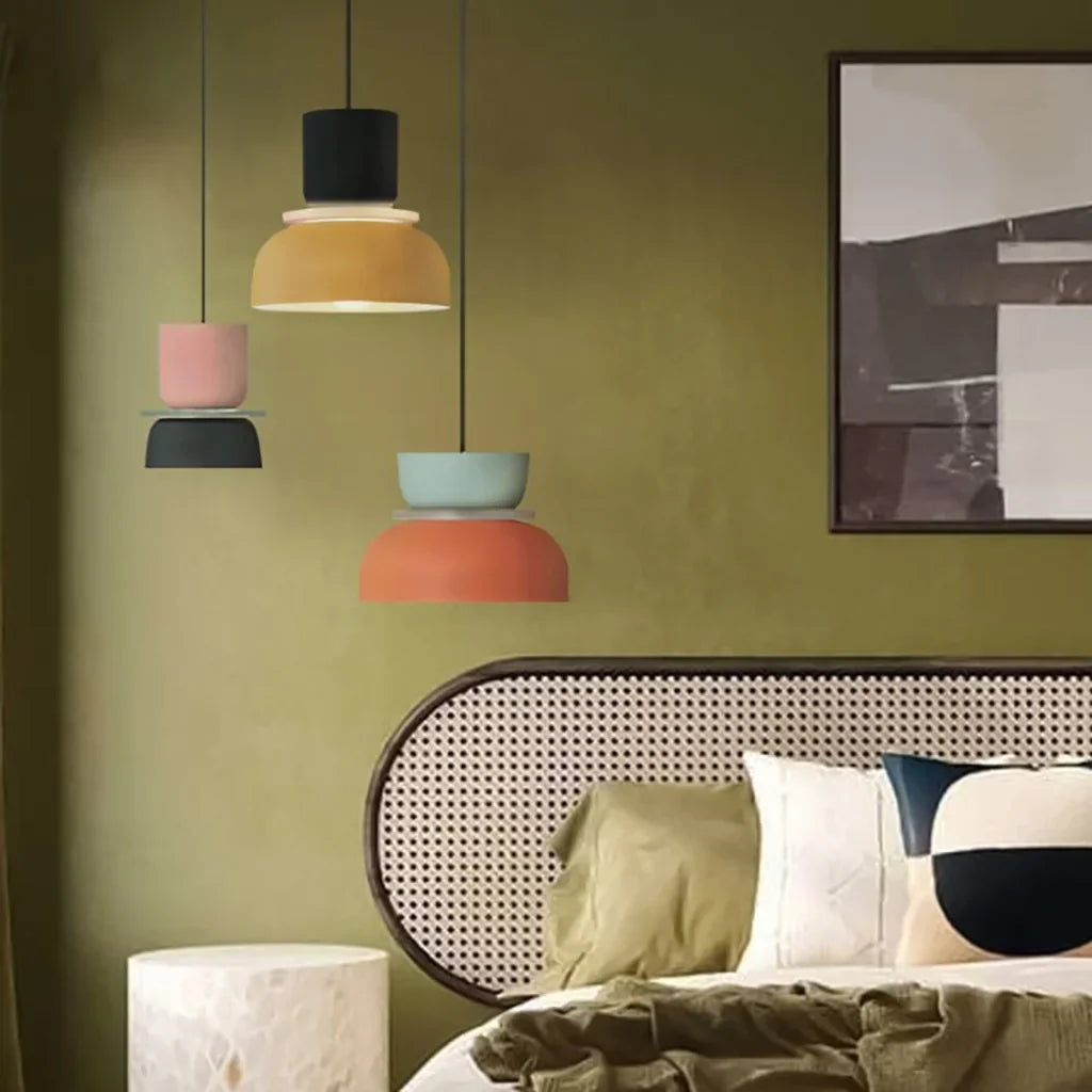 Noordse hanglamp met kleurblok-design voor moderne ruimtes
