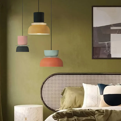 Noordse hanglamp met kleurblok-design voor moderne ruimtes