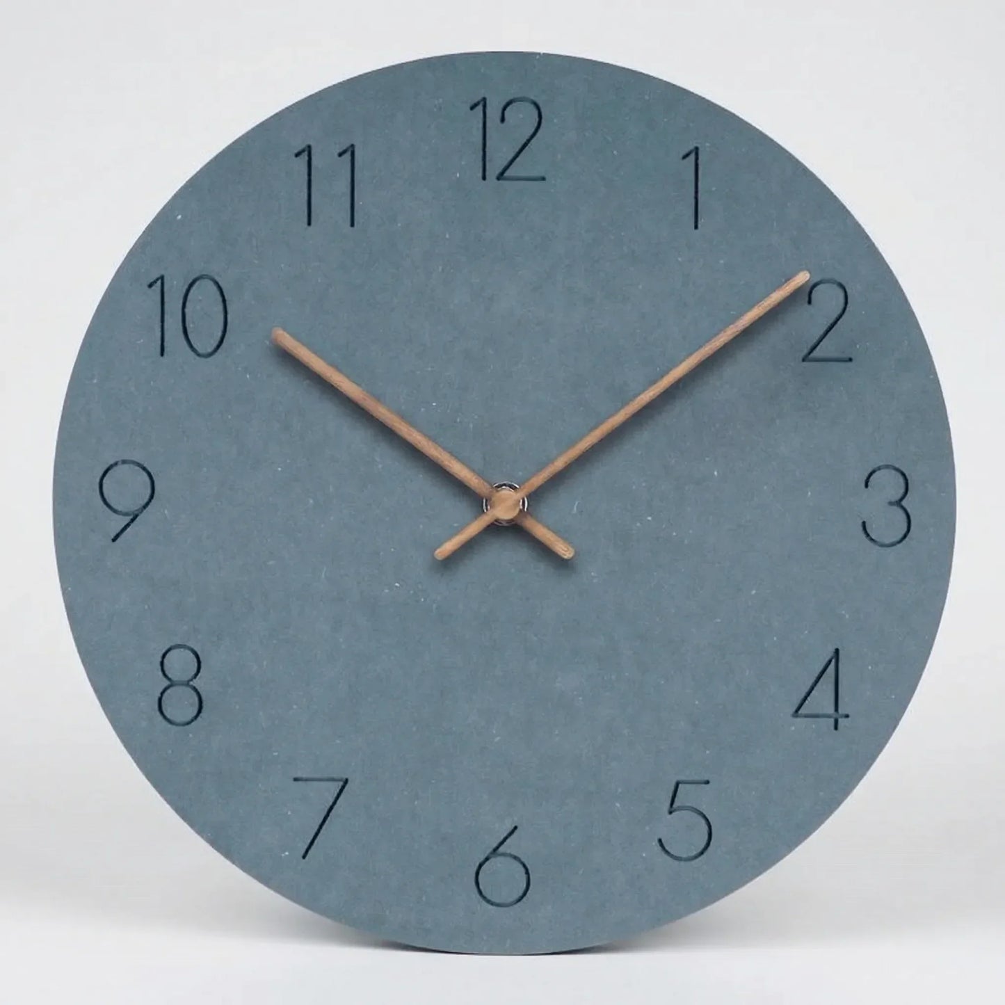 Ronde wandklok met stil uurwerk – minimalistisch ontwerp
