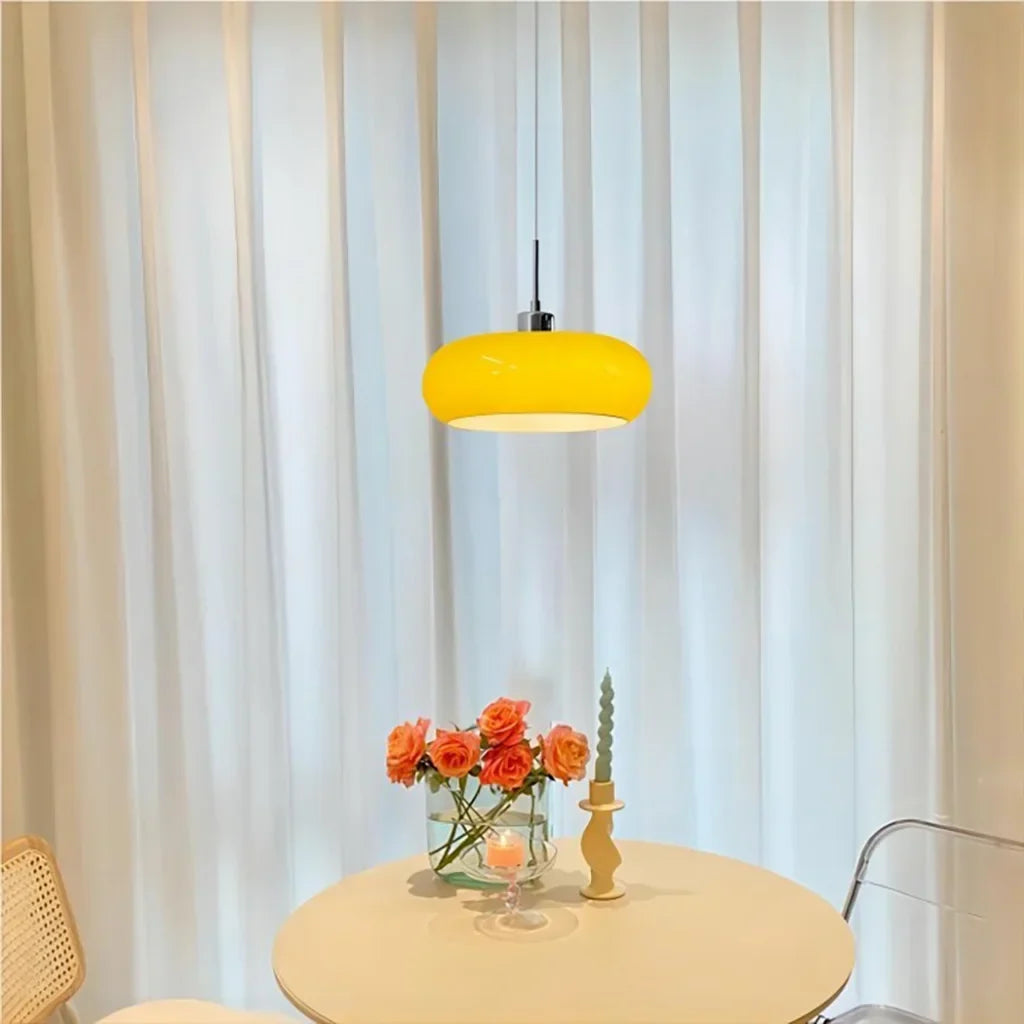 Glazen hanglamp in Bauhaus-stijl voor moderne interieurs