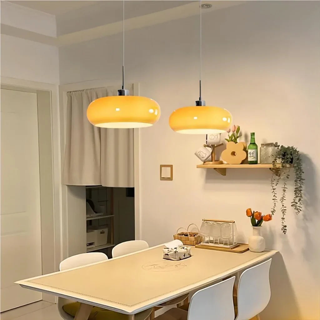 Glazen hanglamp in Bauhaus-stijl voor moderne interieurs