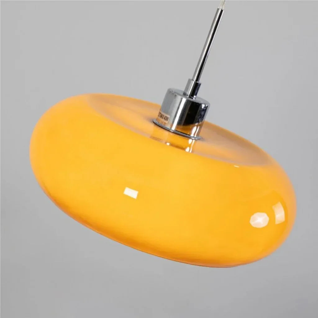 Glazen hanglamp in Bauhaus-stijl voor moderne interieurs