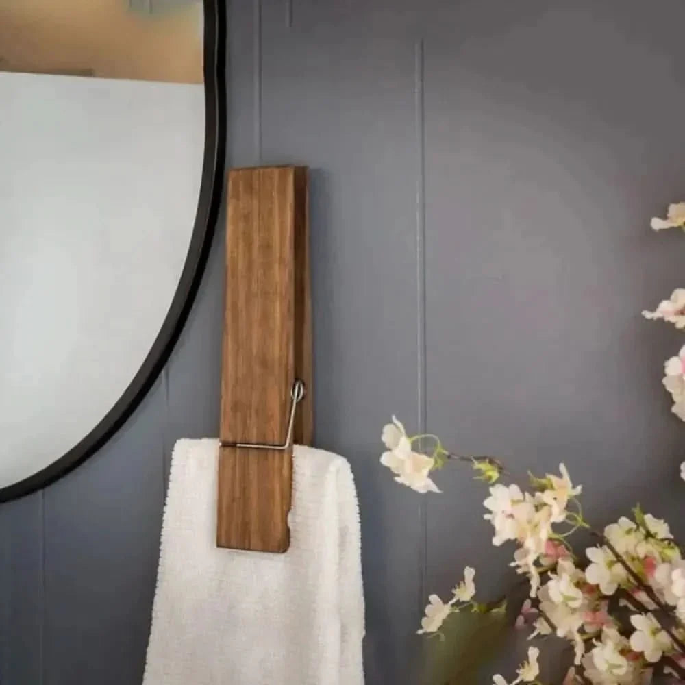Handdoekhouder van hout – Stijlvolle clip voor de badkamer
