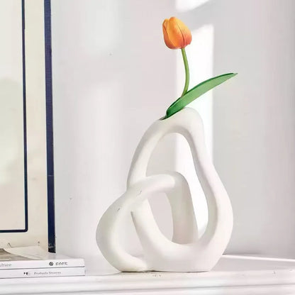 Keramieken vaas in hartvorm – modern decoratief object voor thuis