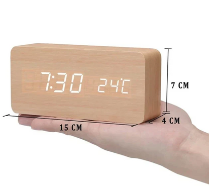 Digitale houten klok met spraakactivering en wekfunctie