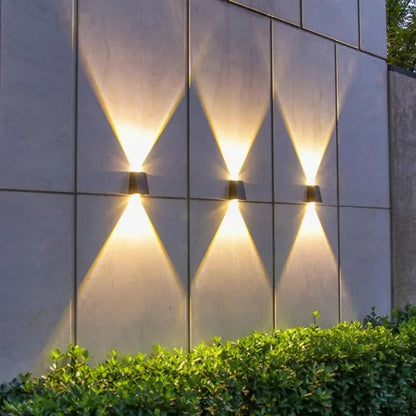 Zonne-energie LED Wandlamp voor buiten – draadloos & weerbestendig