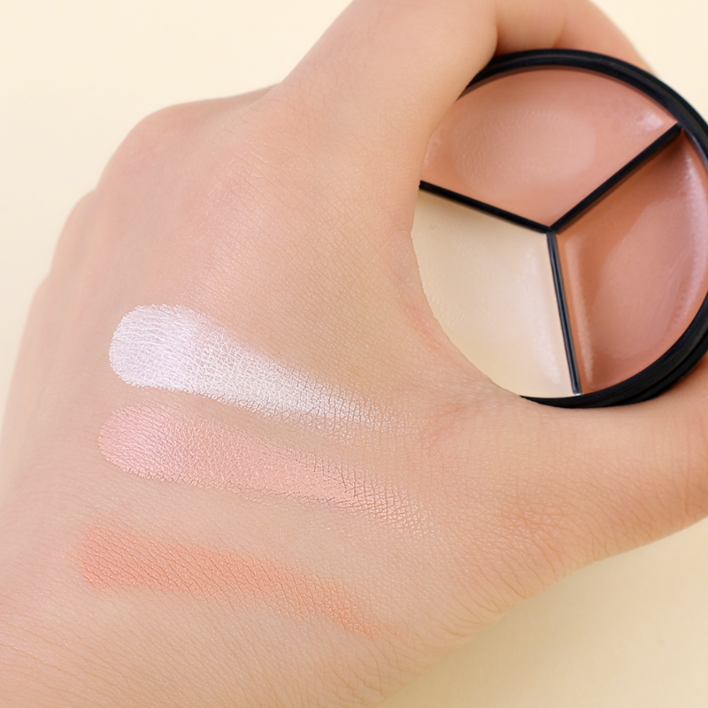 SVMY™ – Driekleurig concealer-palette voor vlekkeloze dekking en een stralende teint [1 + 1 Gratis]