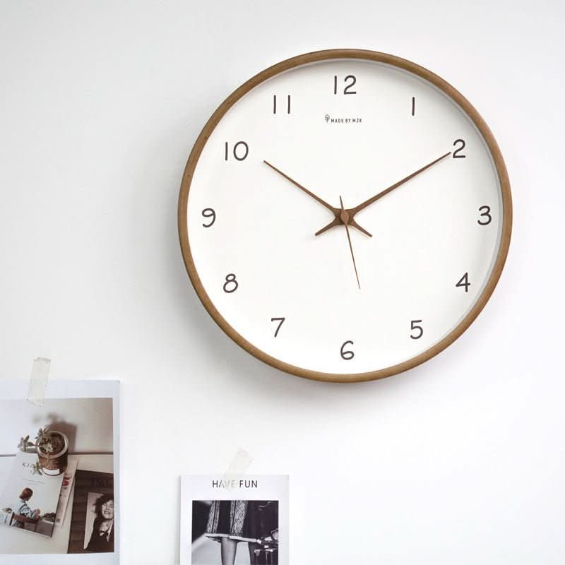 Analoge houten wandklok met geruisloos uurwerk – 25 cm