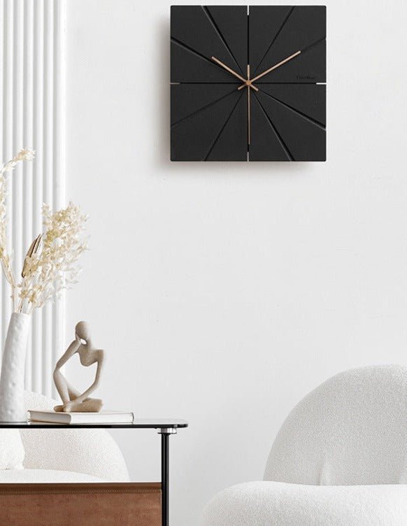 Geruisloze wandklok met minimalistisch design voor woonruimtes