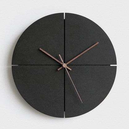 Geruisloze wandklok met minimalistisch design voor woonruimtes