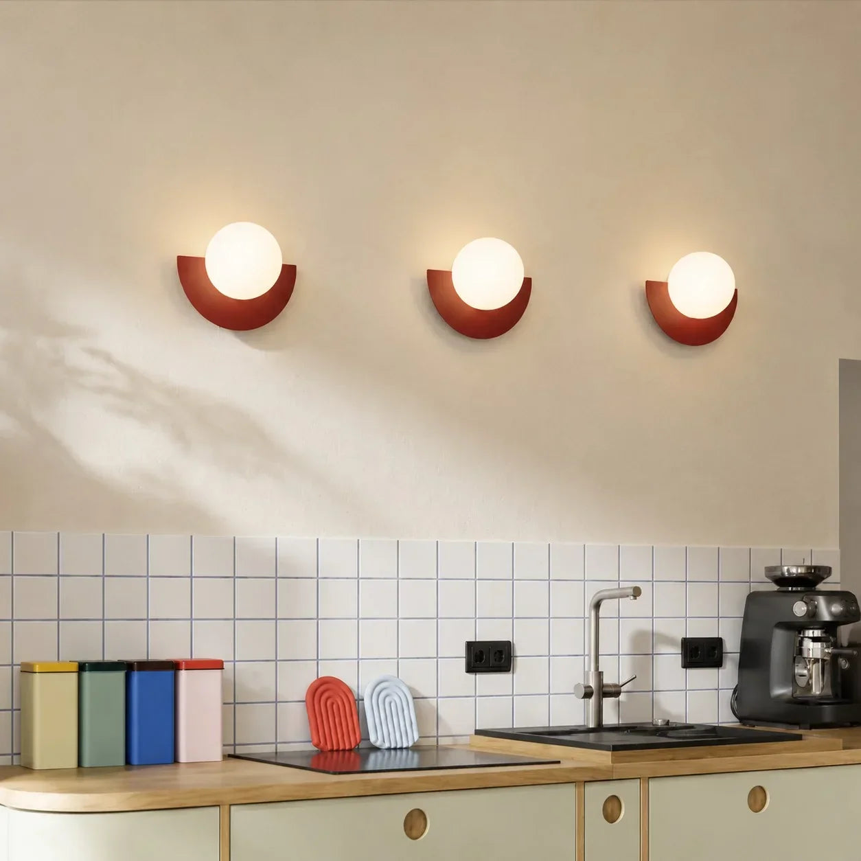 Minimalistische kleurrijke wandlamp – decoratief wandlicht