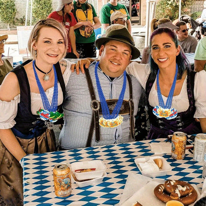 Oktoberfest Halskettingset met Beierse hangers – 21 stuks
