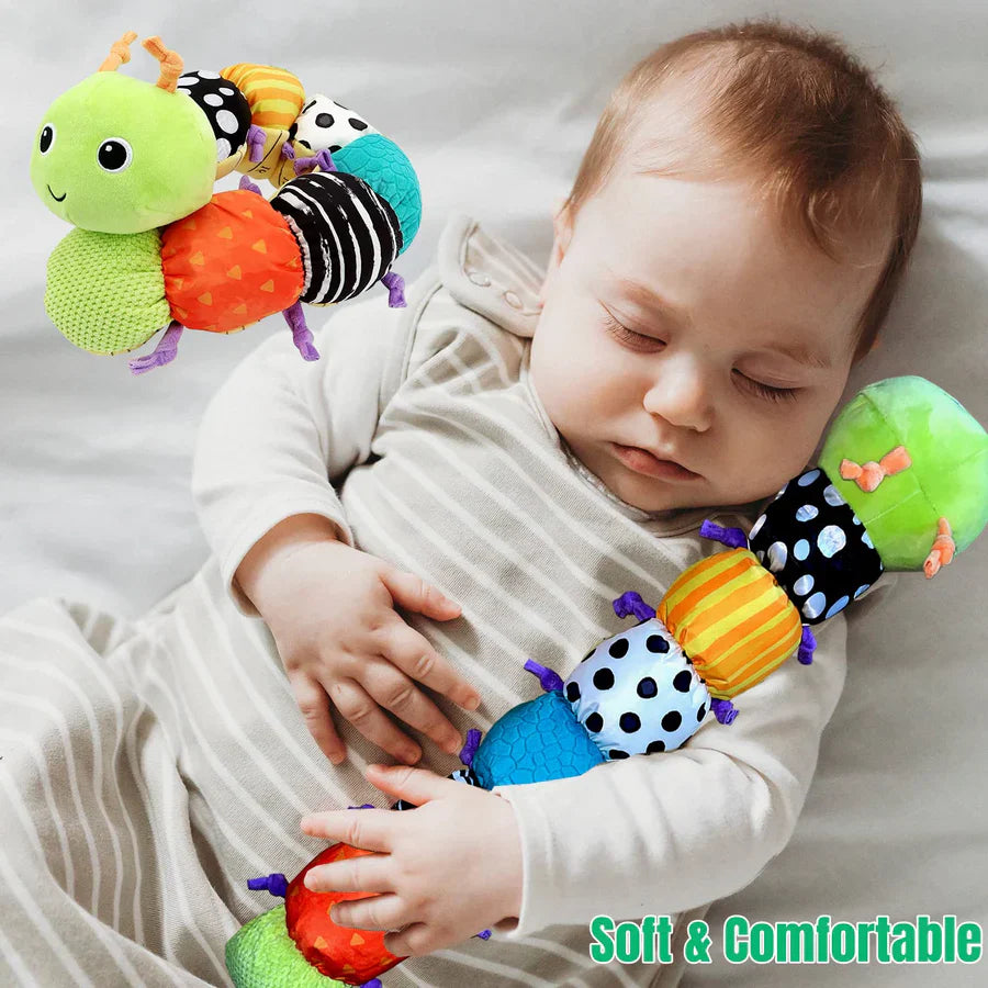 50% Korting | HappyPlush™ – Gevoelige pluche rammelaar en muzikale rups [Laatste dag korting]